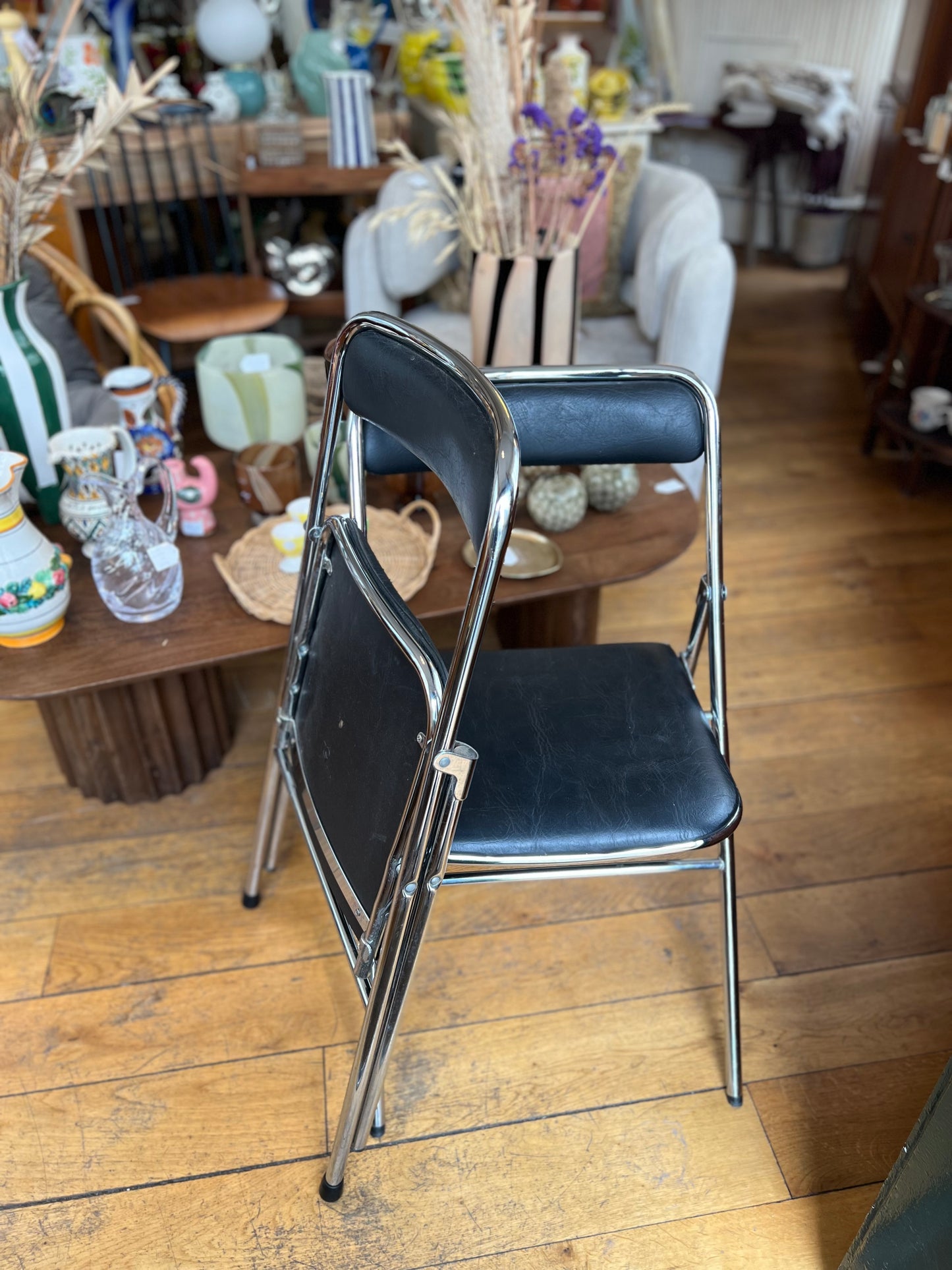 Chaises pliantes chromé et skaï vintage