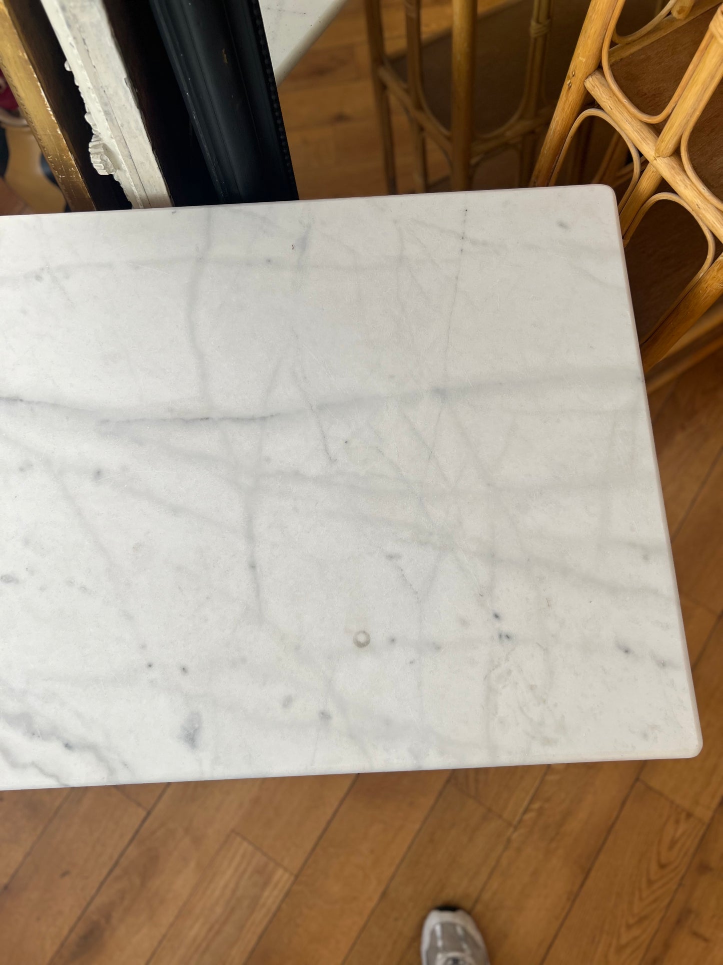 Table bistrot marbre vintage