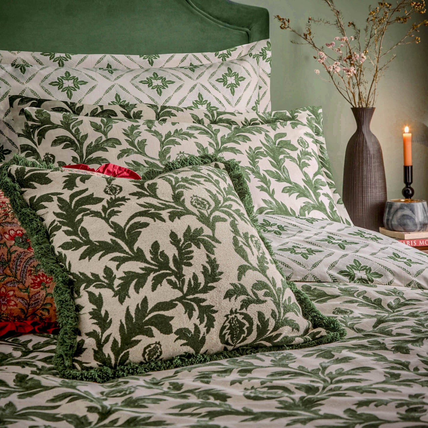 Coussin Jacquard Hedera Vert: Vert / Garni en polyester / 45 x 45 cm