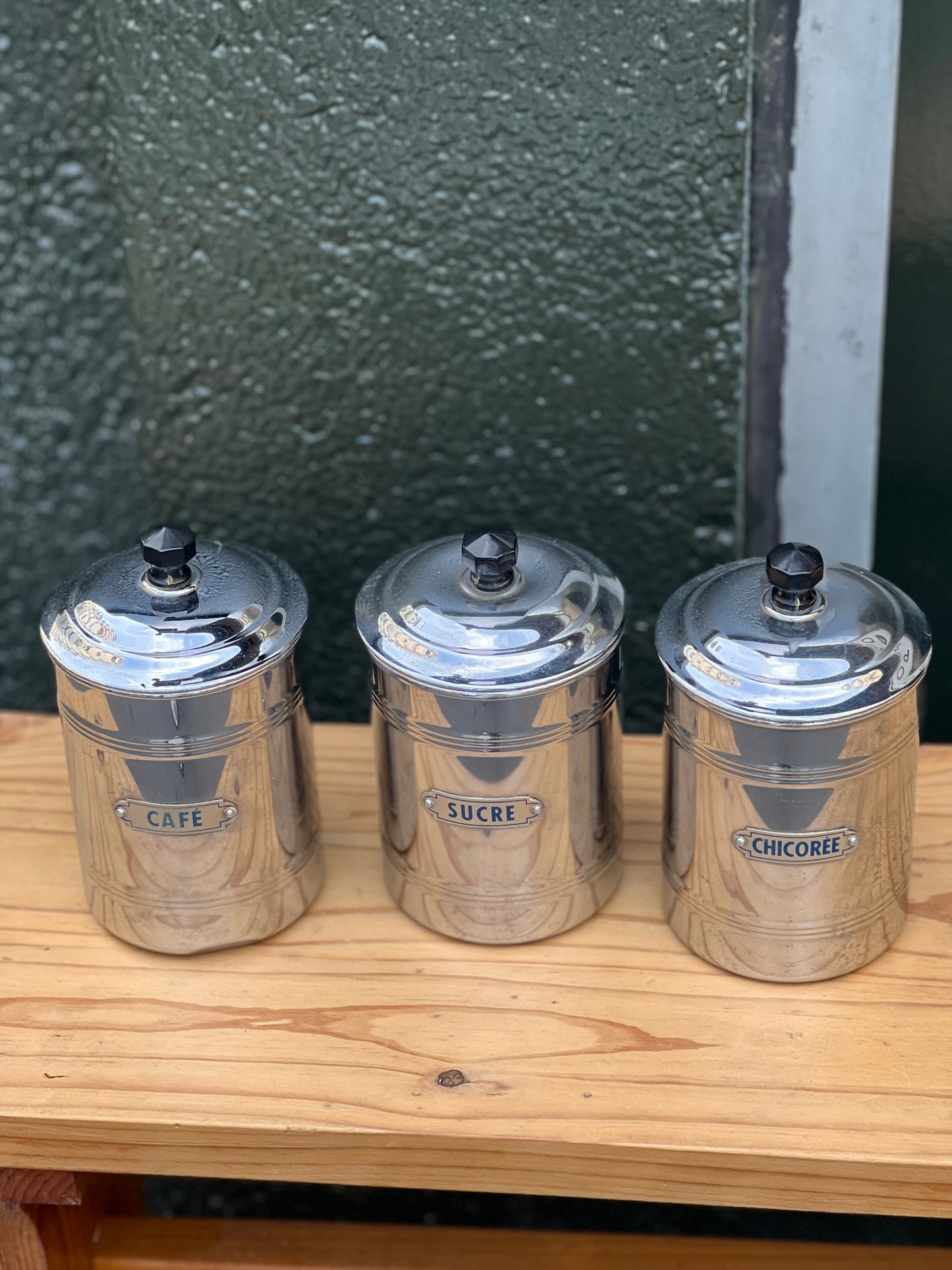 Boîtes de cuisine vintage en inox