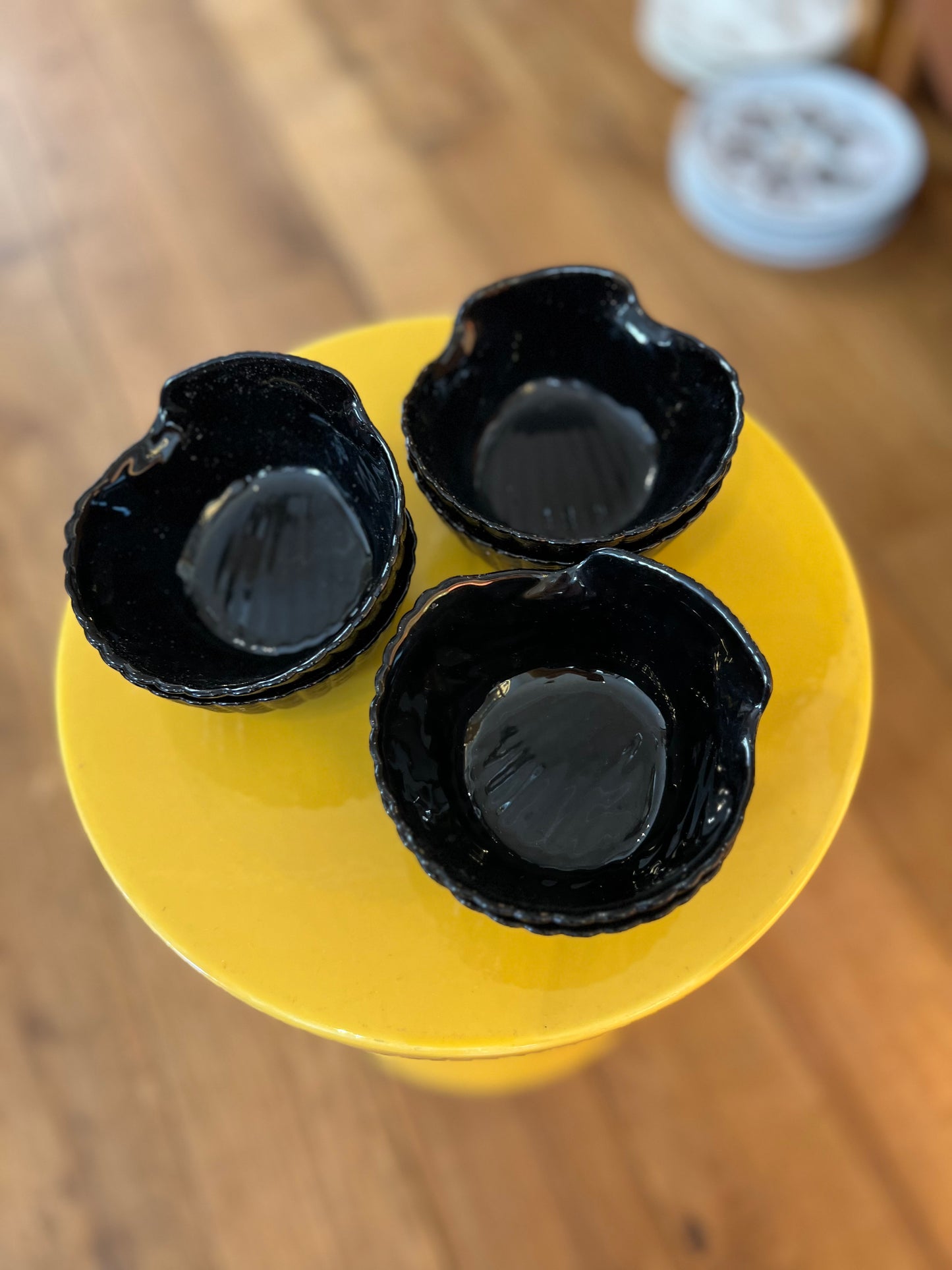 Coupelles coquillages vintage noires