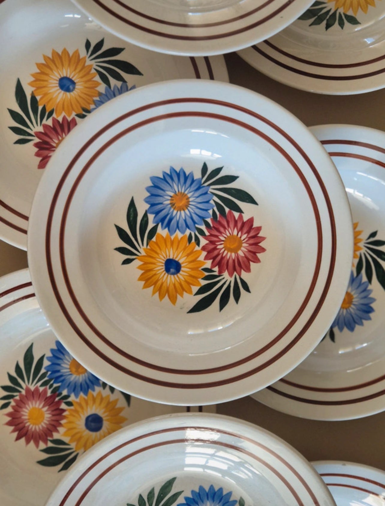 Assiettes creuses Choisy le Roi