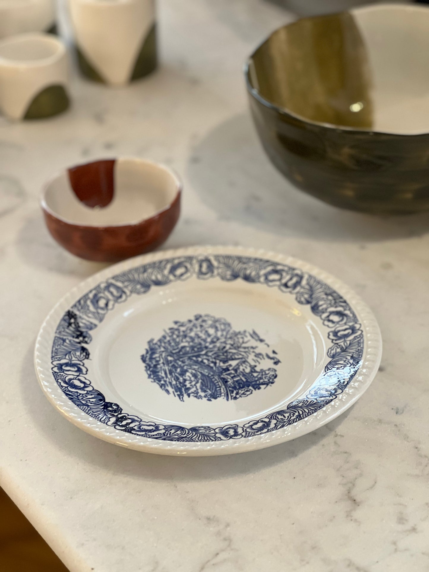 Assiettes semi-creuses vintage