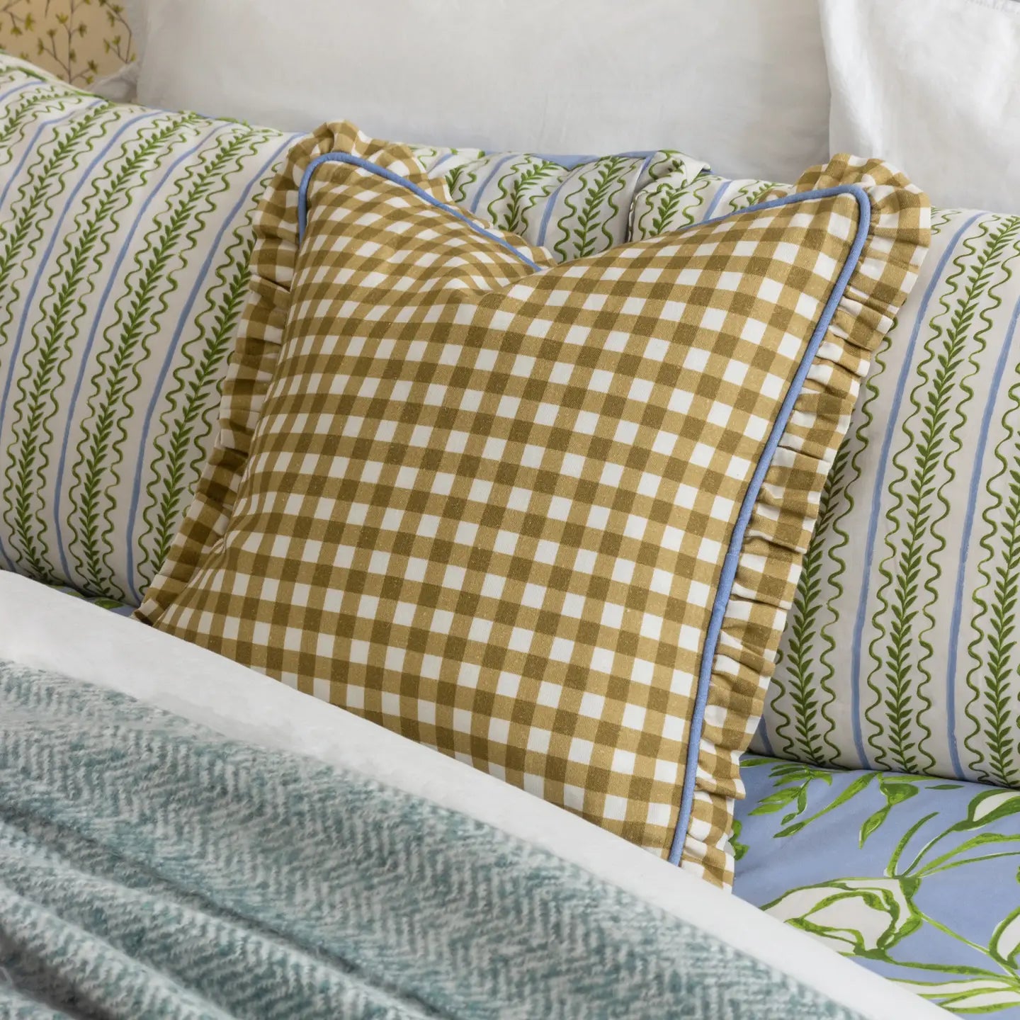 Coussin passepoil réversible Maude Gingham doré