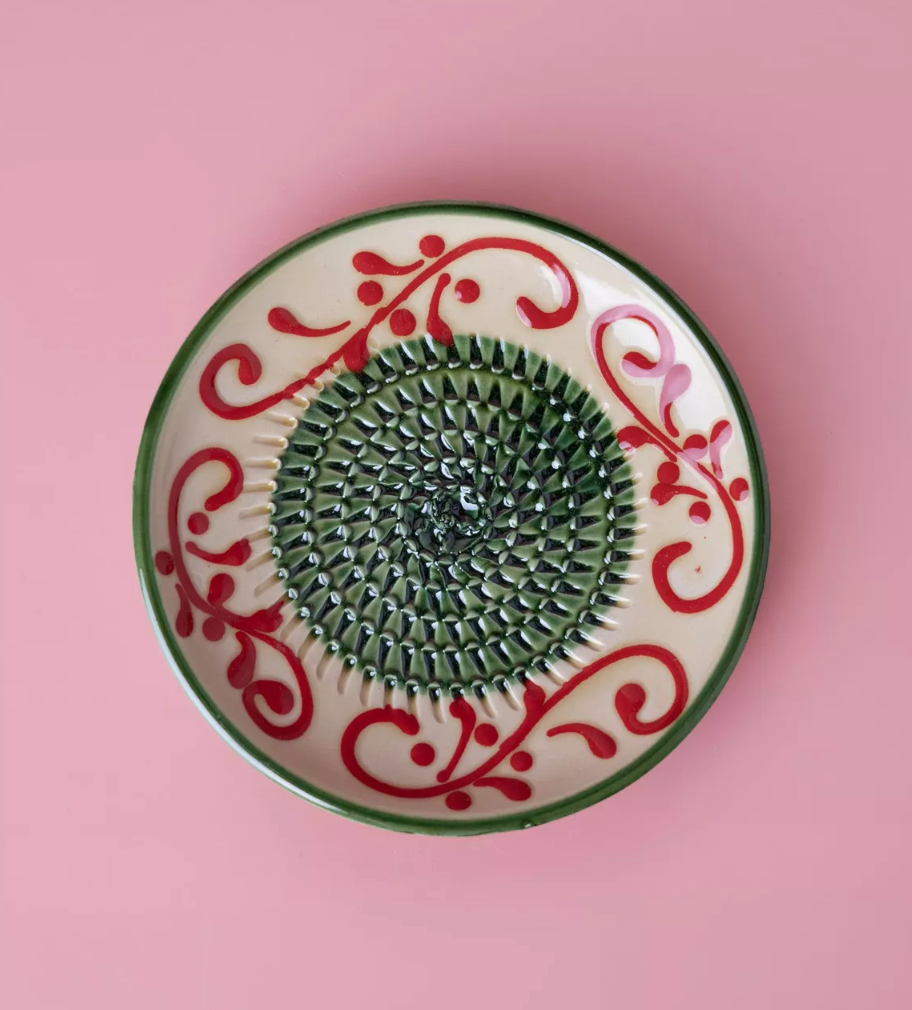 Râpe à l’ail et au gingembre PETITE assiette en céramique faite à la main / Alhambra