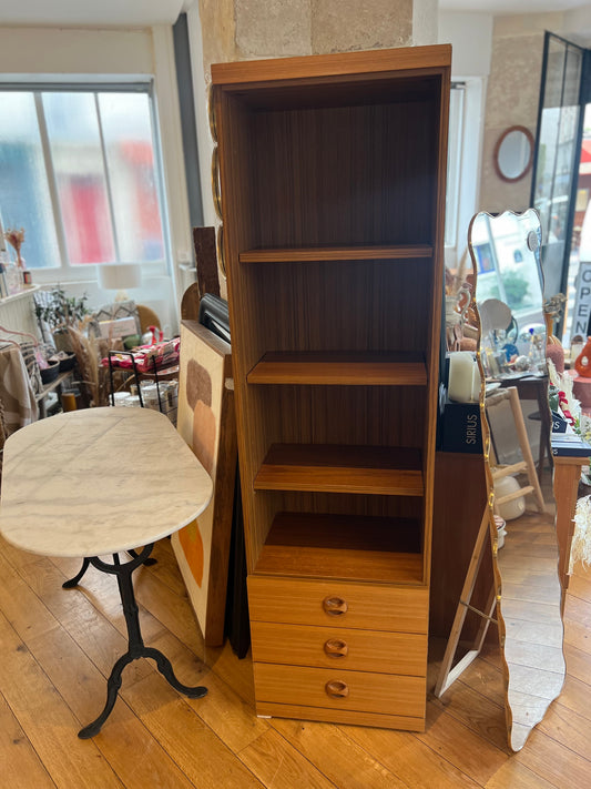 Étagère colonne scandinave vintage