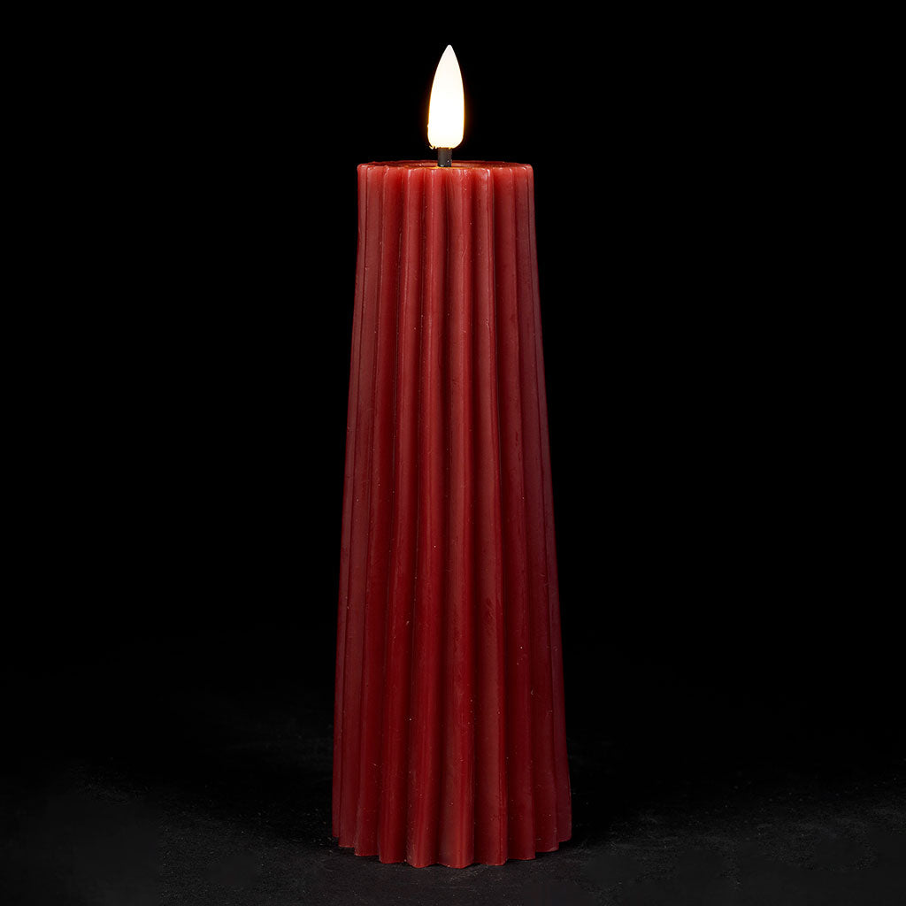 BOUGIE LED PILIER GRENAT D5.5XH19CM PARAFFINE
