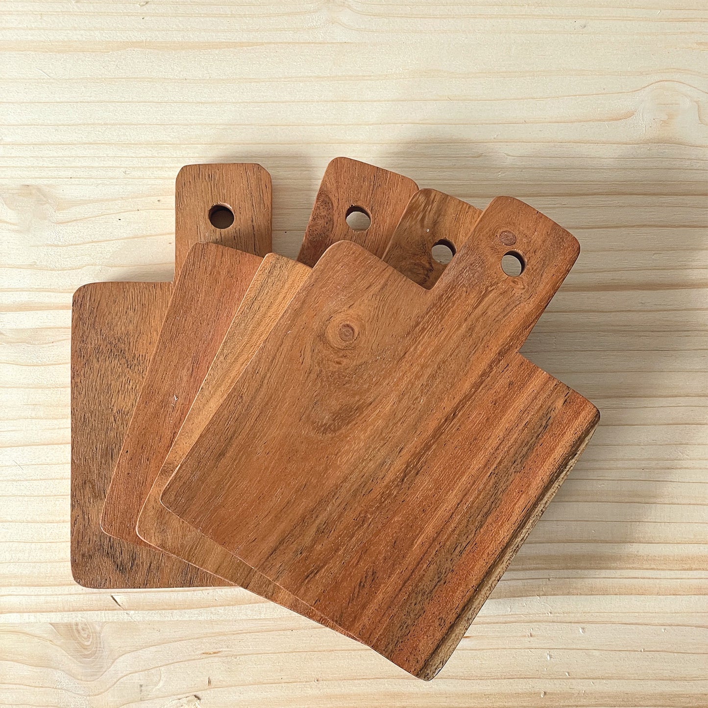 Set de 4 mini planches bois L14 P10 H1cm