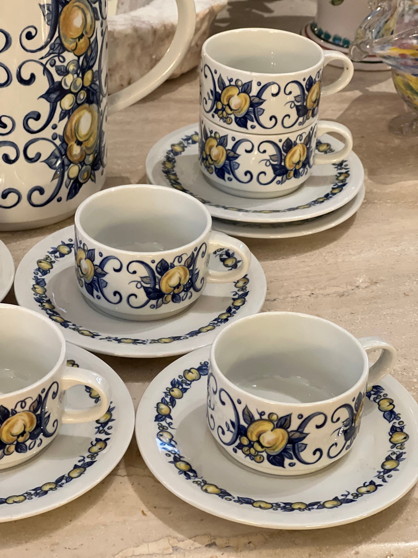 Lot théière et tasses Villeroy et Boch