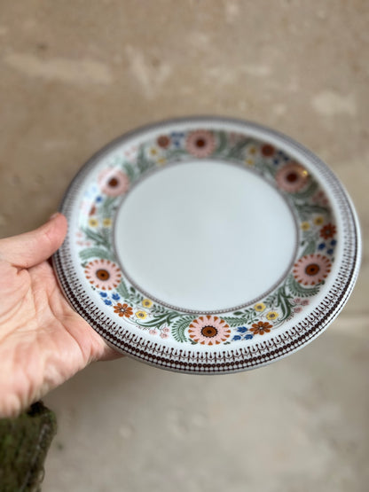 Assiettes florales vintage desserts