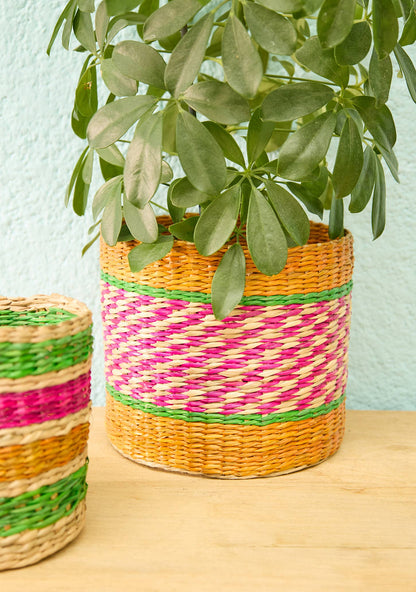 Paniers - jardinières en jonc de mer à motifs
