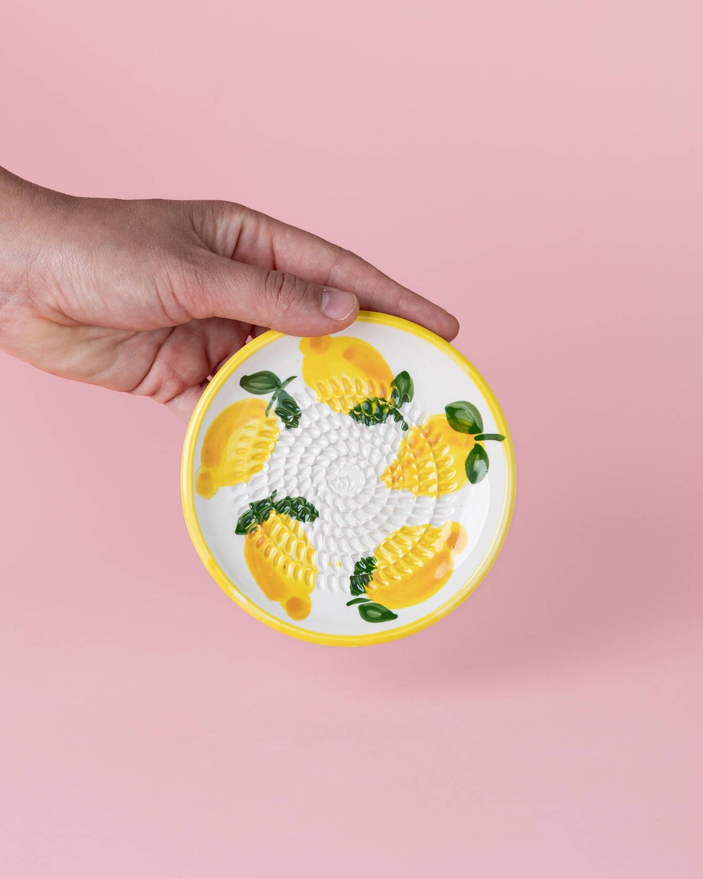 Assiette râpe-ail en céramique - Petite jaune et blanche - Limone