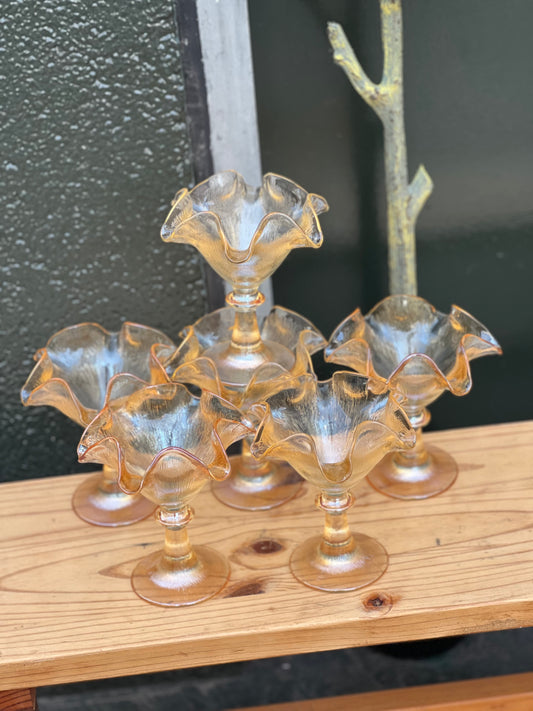 Coupe à glace corolles vintage