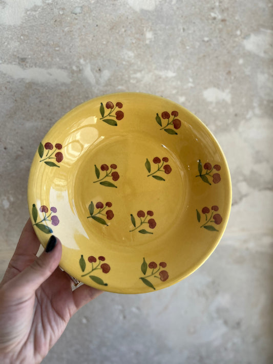 Assiette creuse vintage jaune cerises