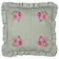 Coussin à Volants Brodé Martha Sauge: Sauge / Garni en polyester / 50 x 50 cm