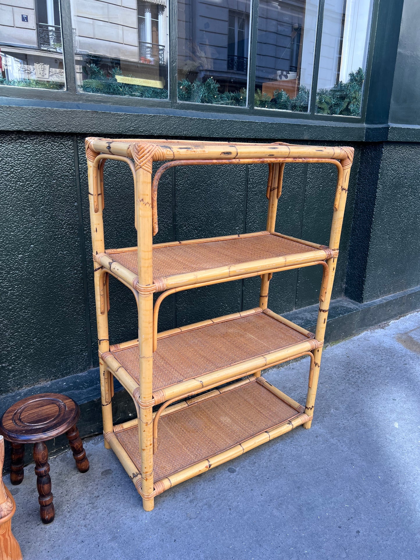 Étagère rotin vintage