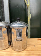 Boîtes de cuisine vintage en inox