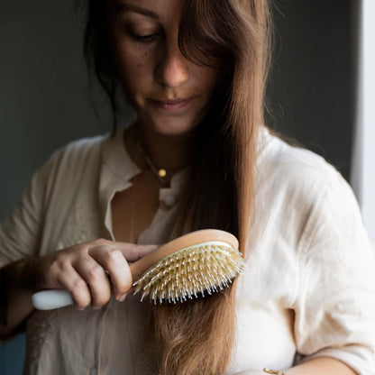 Brosse démêlage et brillance