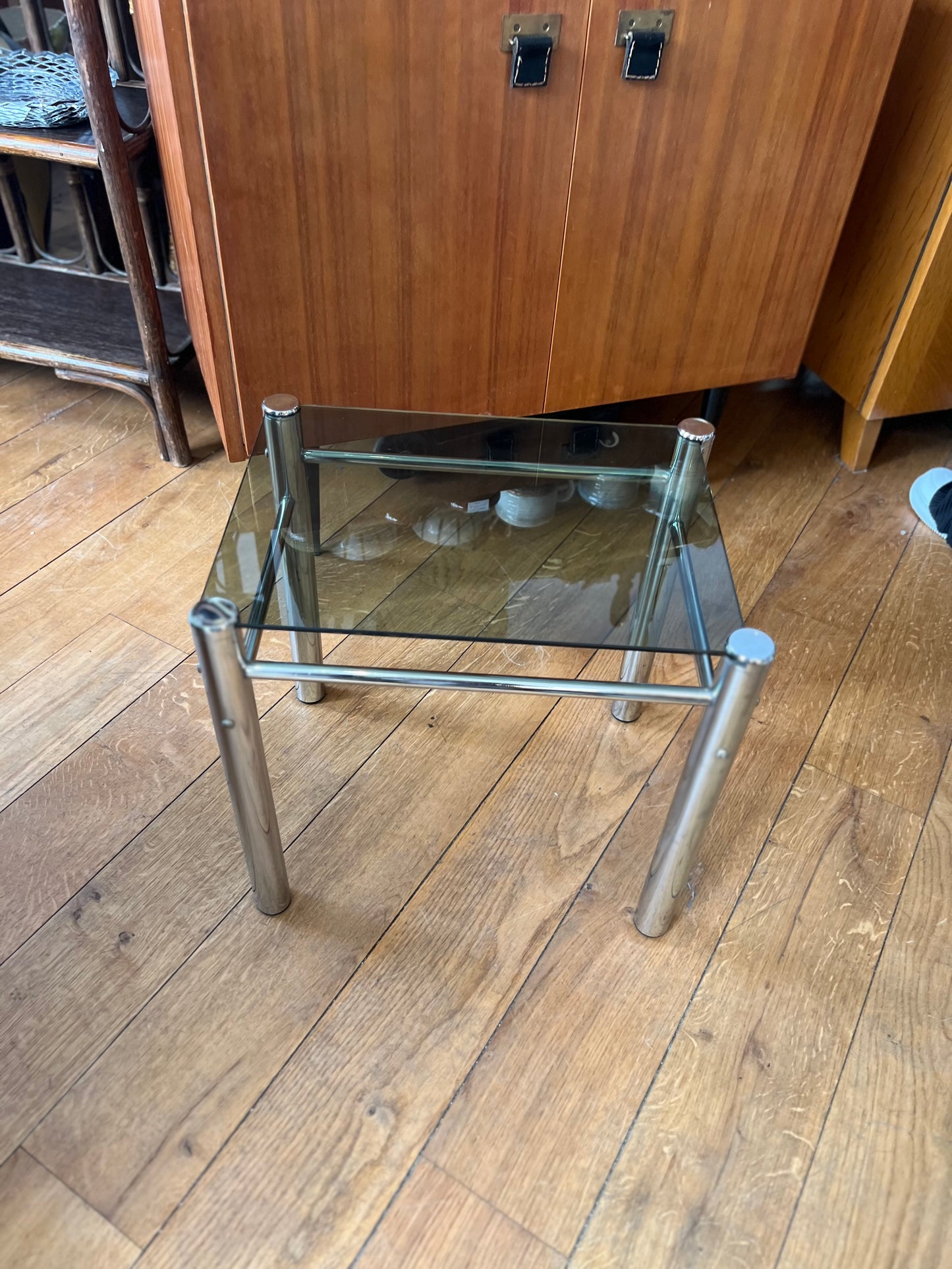 Table d’appoint chrome et verre fumé vintage