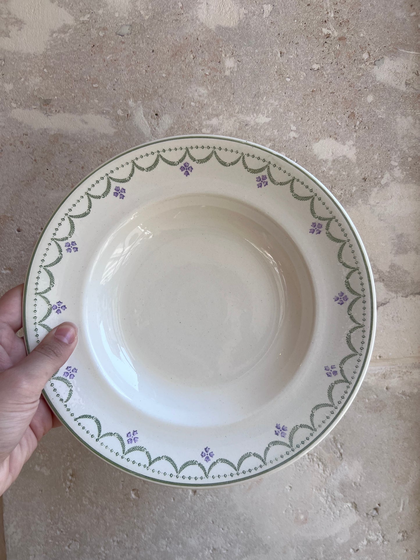 Assiettes vintage creuses Terre de Fer Violetta