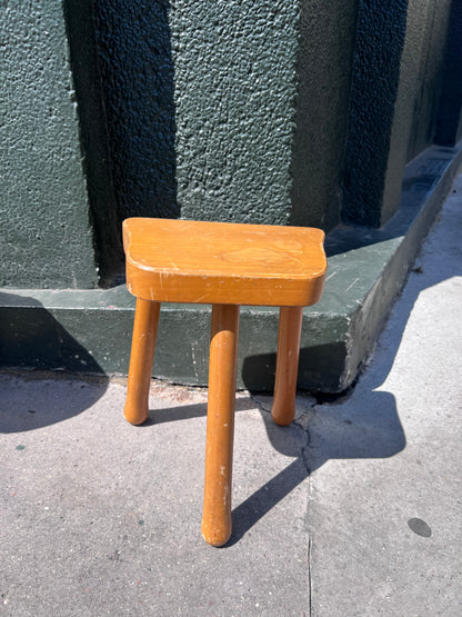 Tabouret tripode vintage