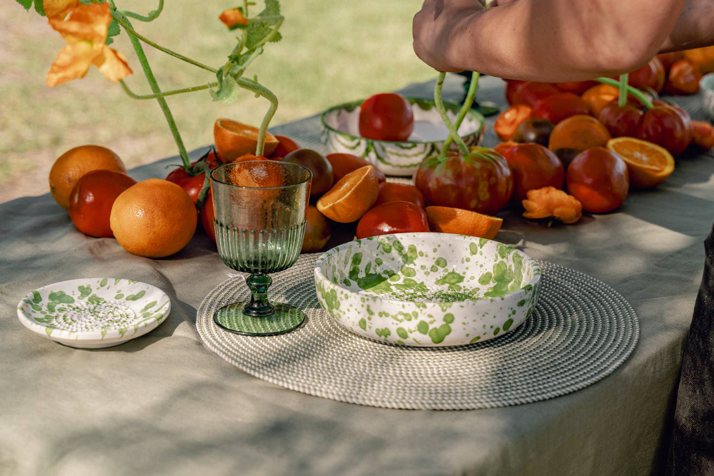 Assiette râpe-ail en céramique - petite verte et blanche - mousse: AVEC EMBALLAGE