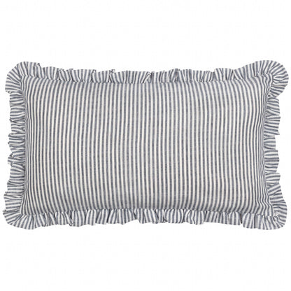 Coussin rayé Les Fruites avec volants et broderies fraises: Fraises / Garni en polyester / 30 x 50 cm