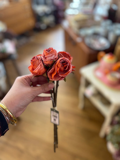 Bouquets de 5 roses en tissus