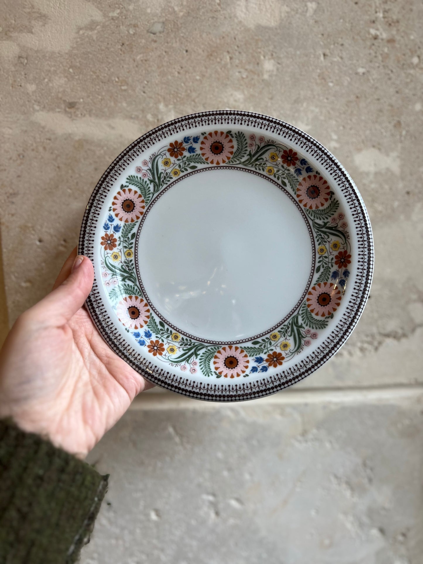 Assiettes florales vintage desserts