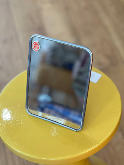Miroir chromé vintage à poser