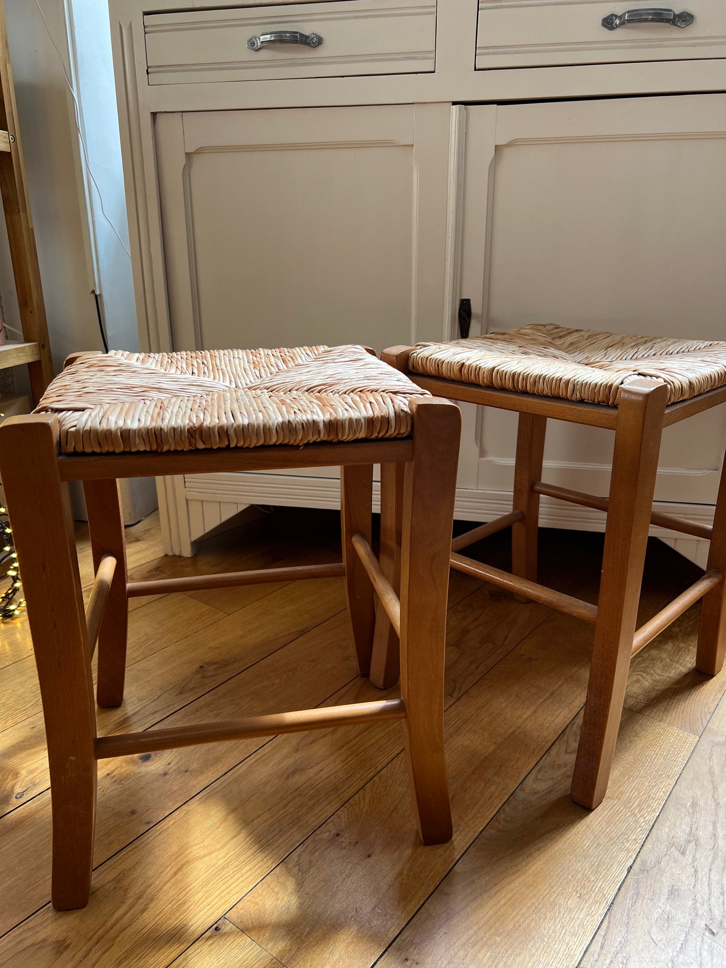 Tabouret paille et bois vintage