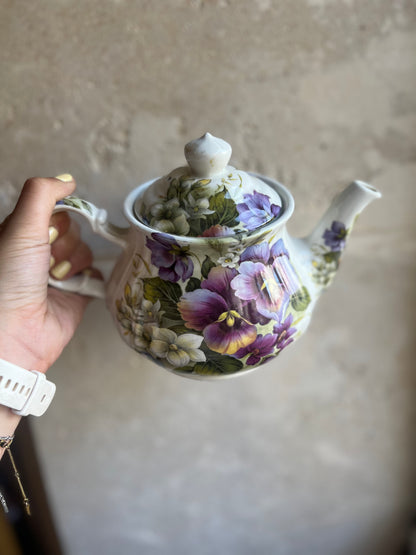 Théière vintage anglaise
