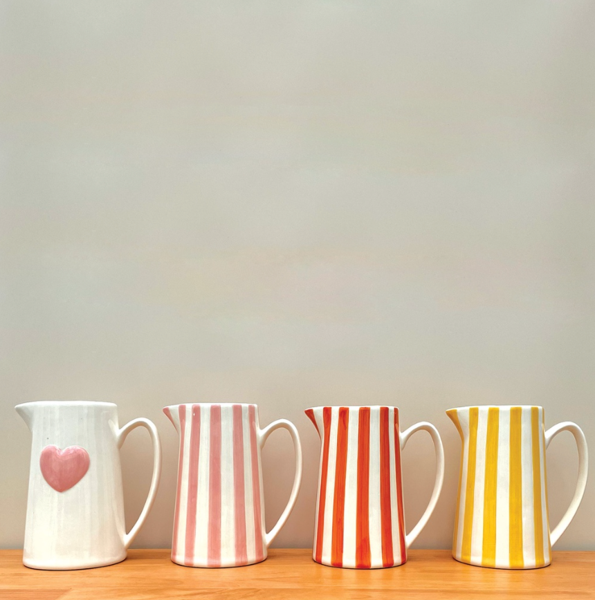 Pichet rayure orange L17,8 P12,5 H21,3cm