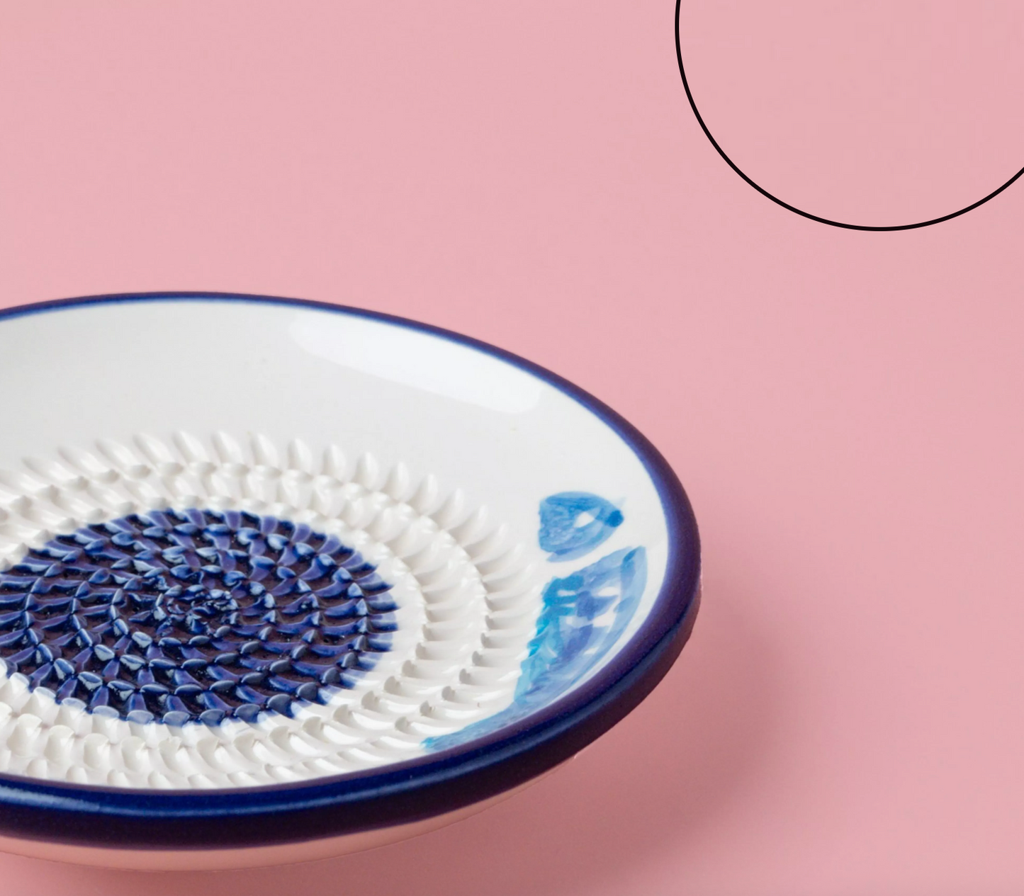 Assiette en céramique PETITE Râpe à Ail / Tuna