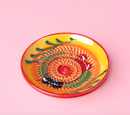 Râpe à l’ail et au gingembre PETITE assiette en céramique faite à la main / Provençale