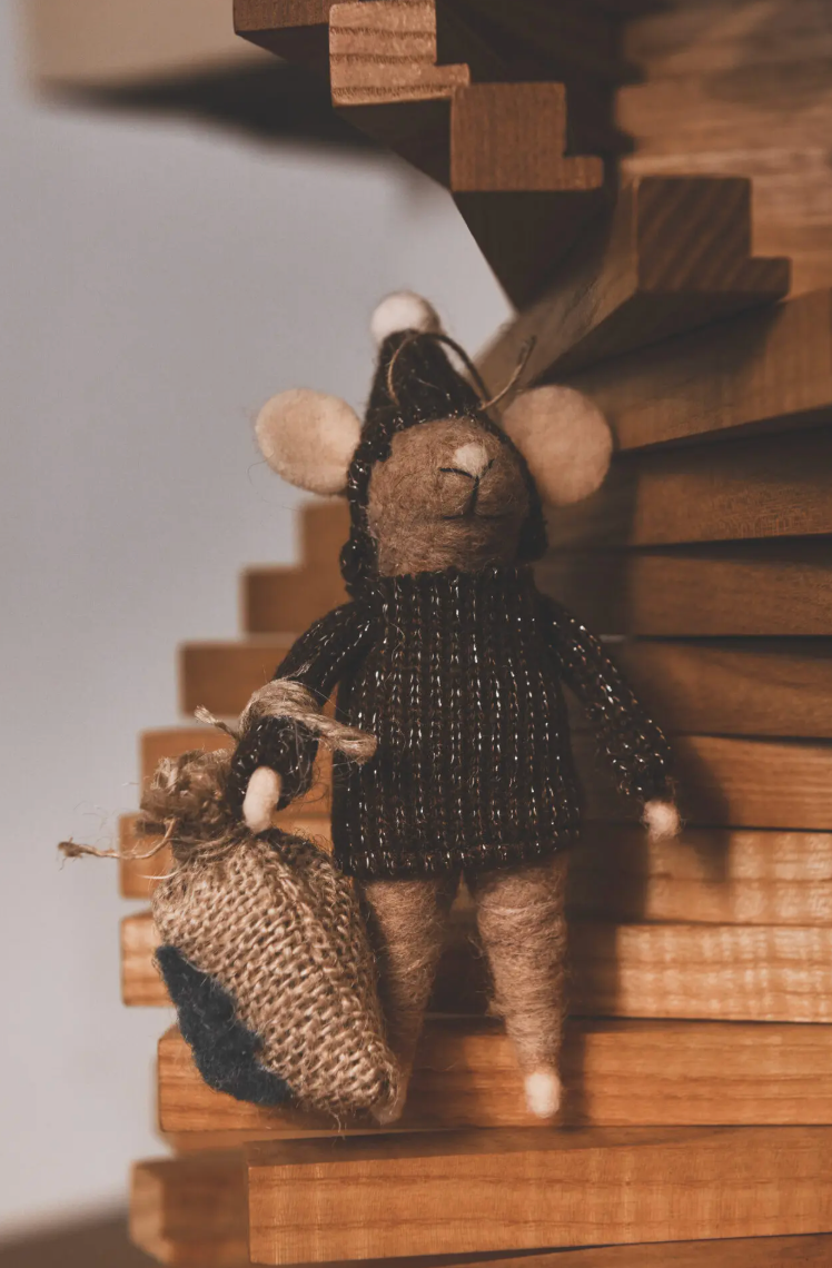 Souris gris-brun - Sac cadeau de Noël