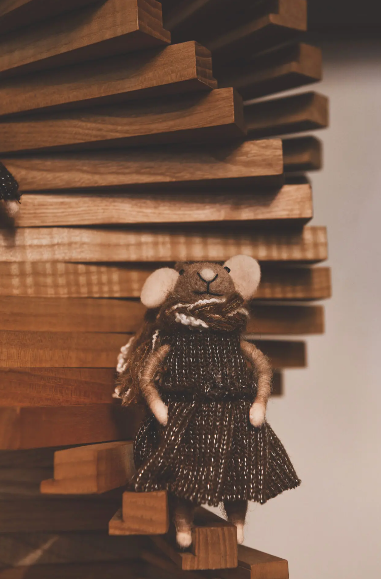 Souris gris-brun - Sac cadeau de Noël