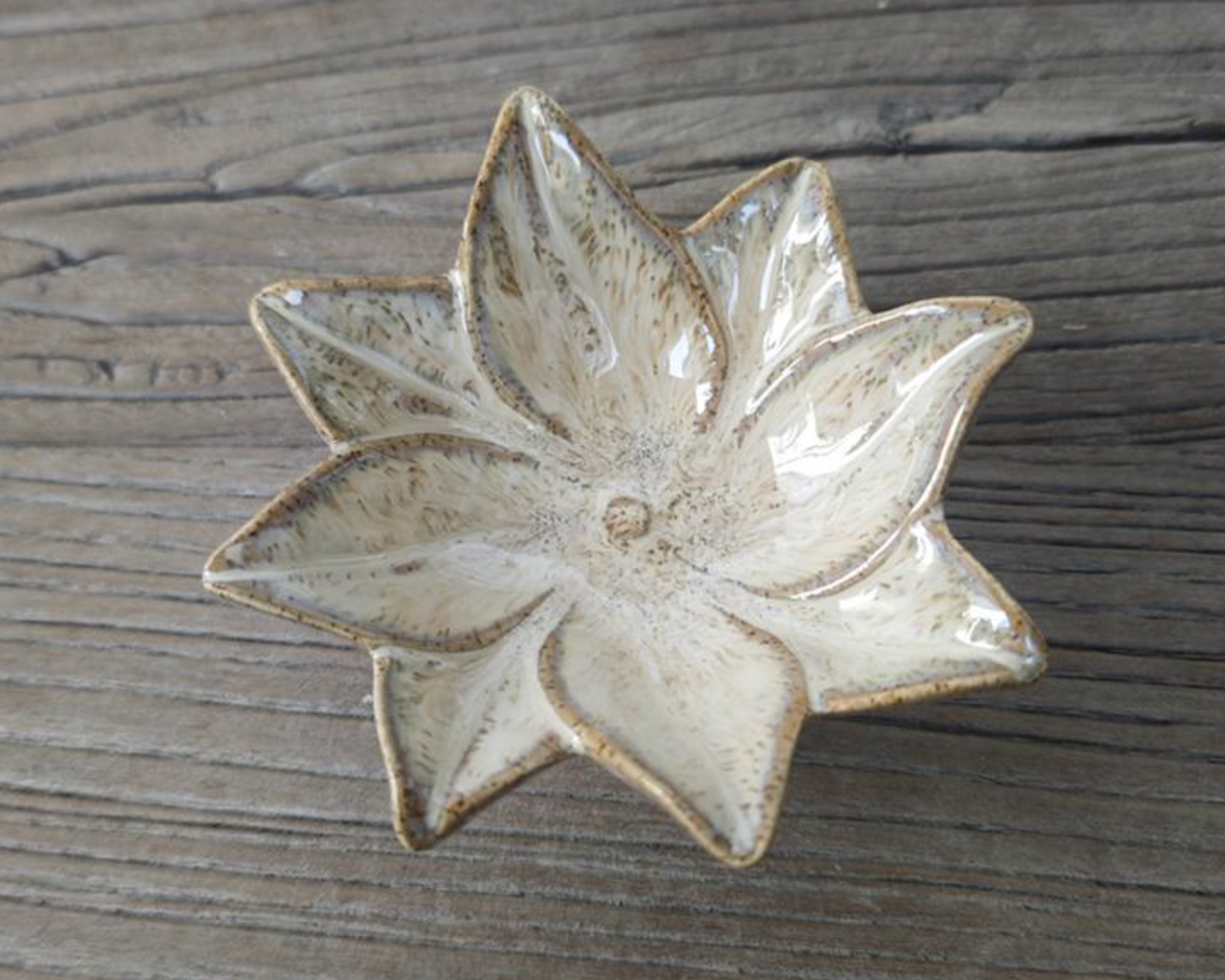 COUPELLE CERAM FLEUR BEIGE 10X10X4CM