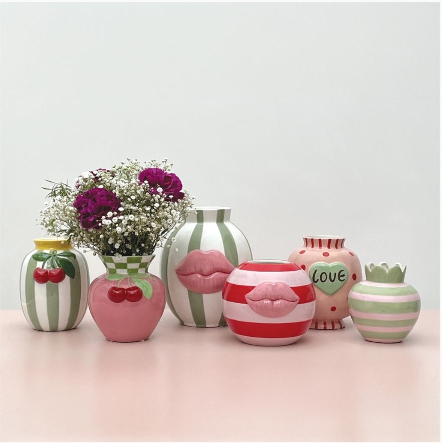 Vase cerise rose L13,7 P12,5 H13,7cm