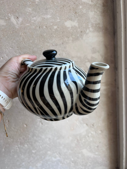 Théière zèbre vintage