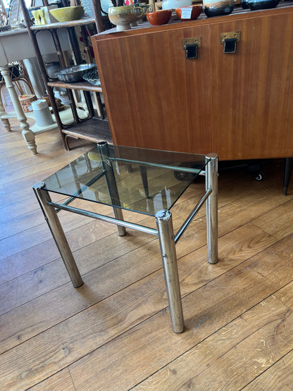 Table d’appoint chrome et verre fumé vintage