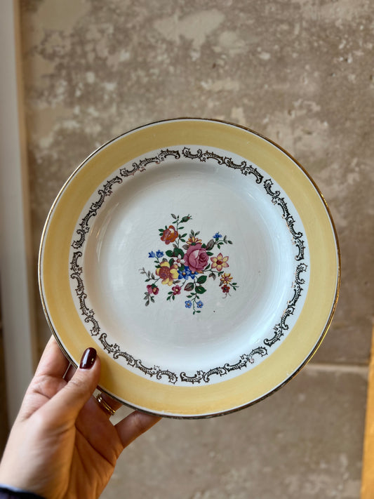 Assiettes plates vintage jaune et fleurs
