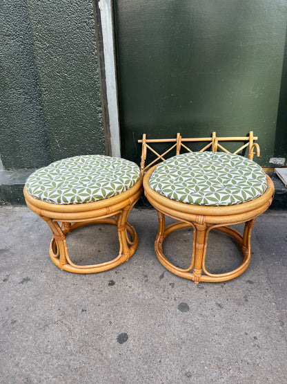 Tabouret vintage rotin avec coussin