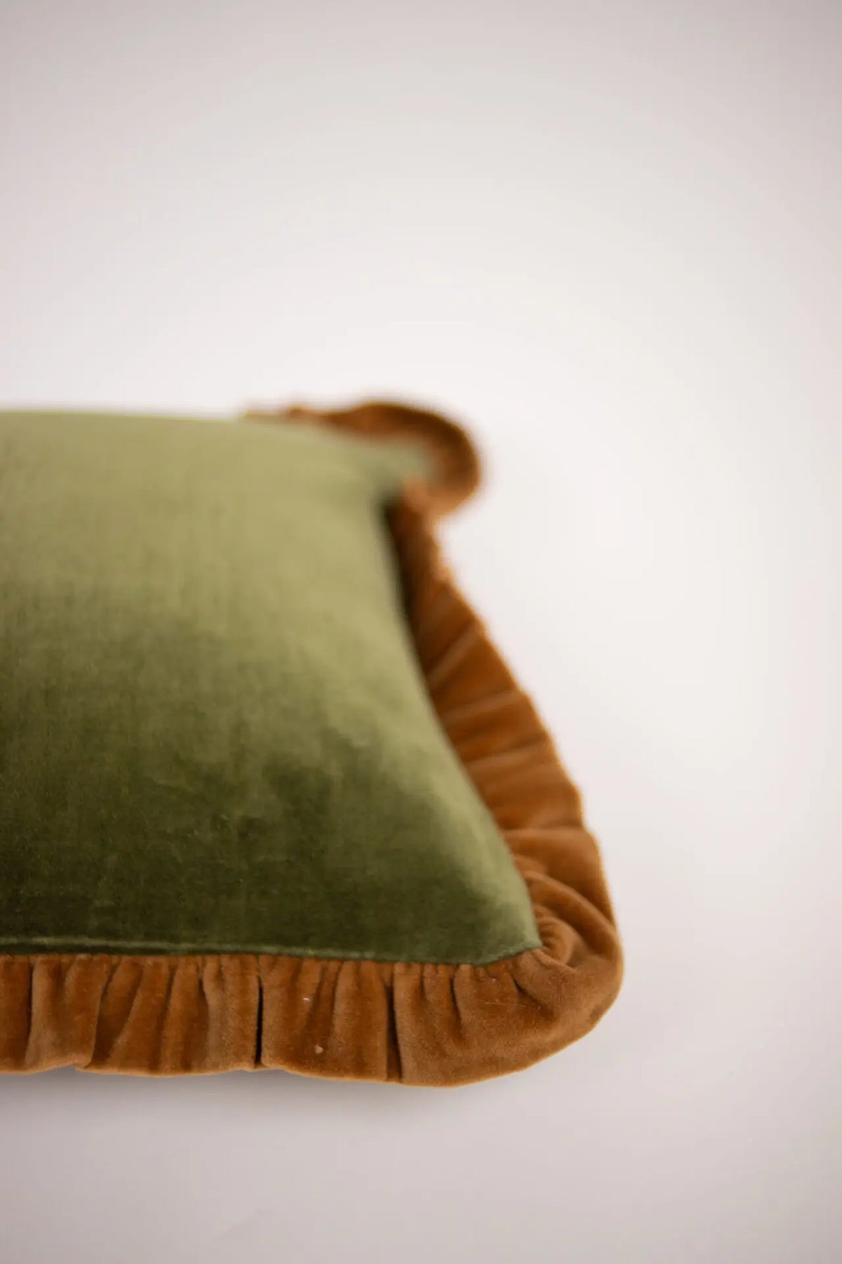 Housse de coussin Doris vert/camel 30×50cm