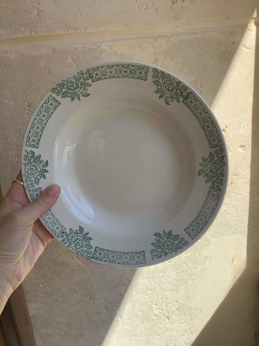 Assiettes vintage creuses