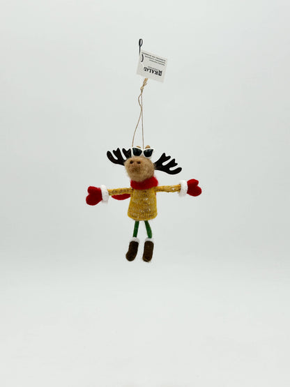 Ornement de Noël en feutre de cerf avec lunettes de soleil cool