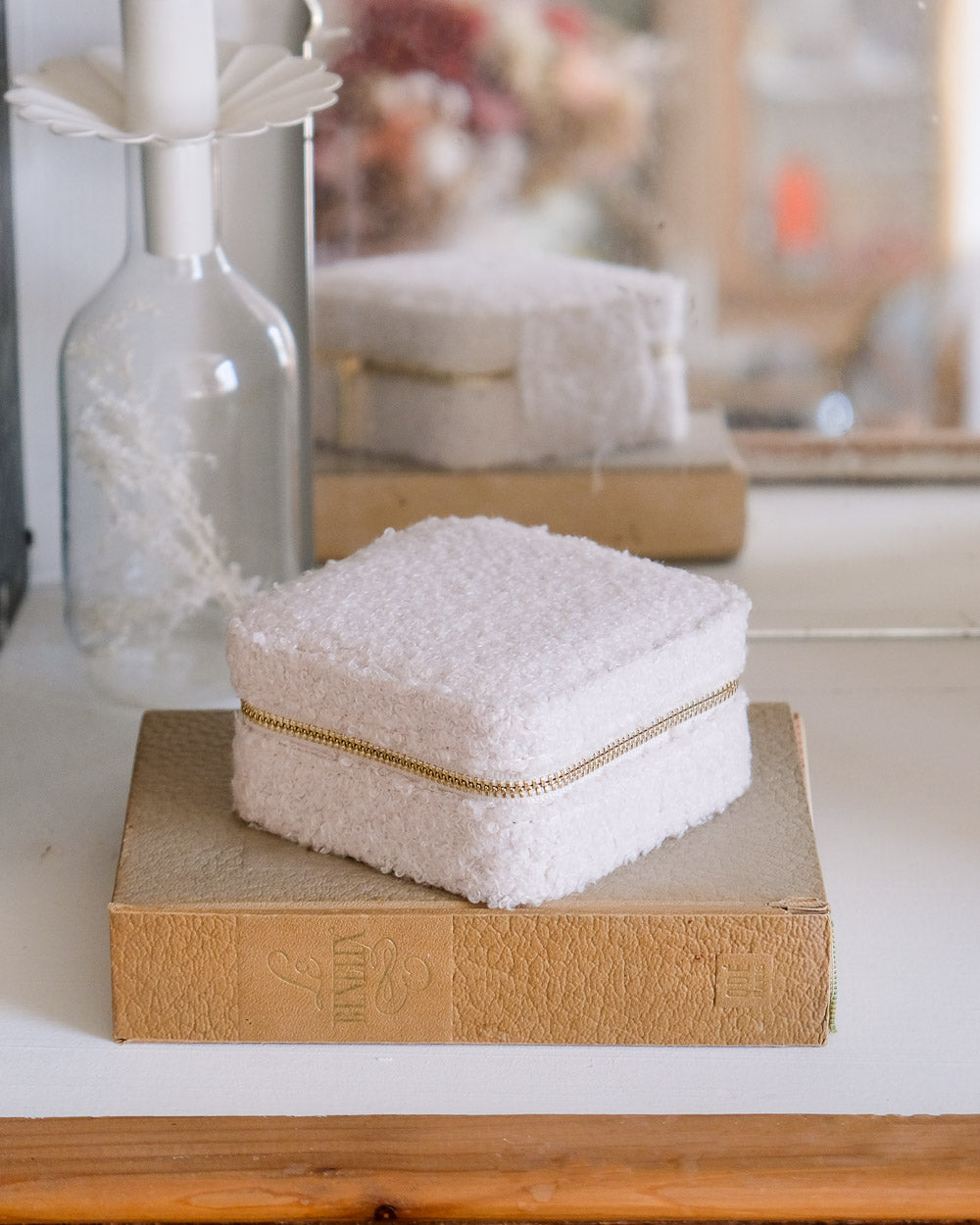 Boîte à bijoux de voyage Corinne en moumoute - blanc