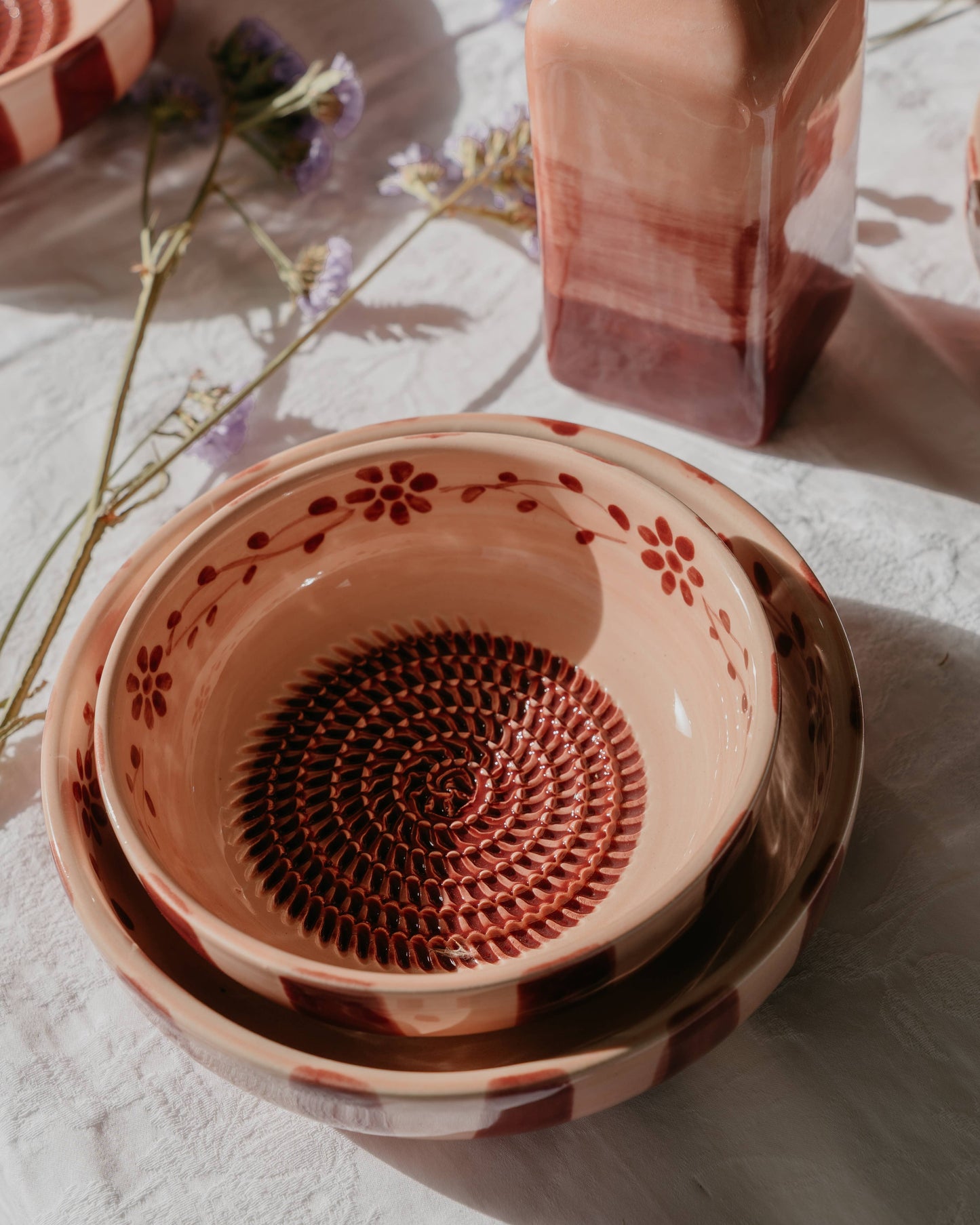 Plaque râpe à ail en céramique - Rose moyen - Sakura: SANS EMBALLAGE